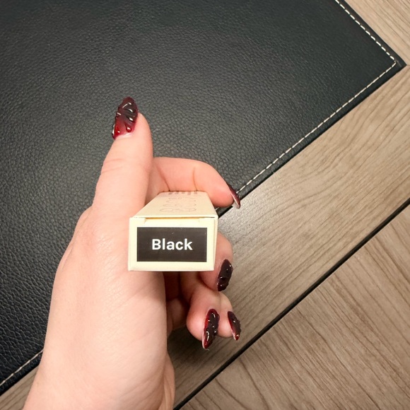 NWT Chica Beauty Eyeliner - Picture 2 of 2